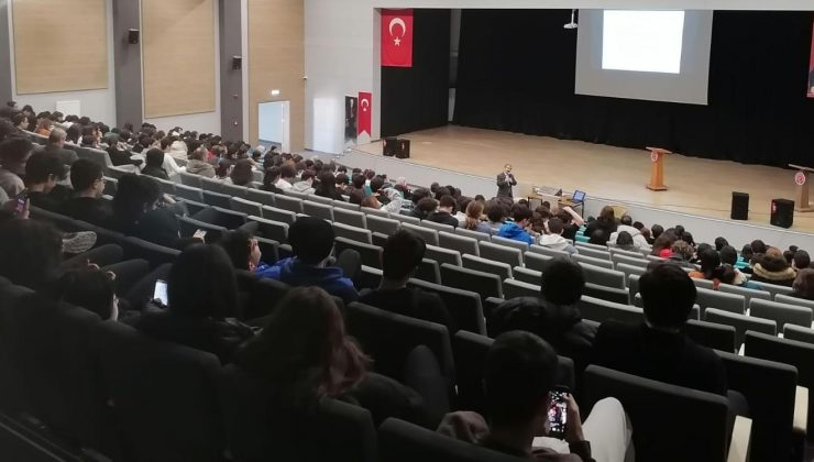 Gazi Anadolu Lisesi’nde proje konulu seminerler düzenlendi
